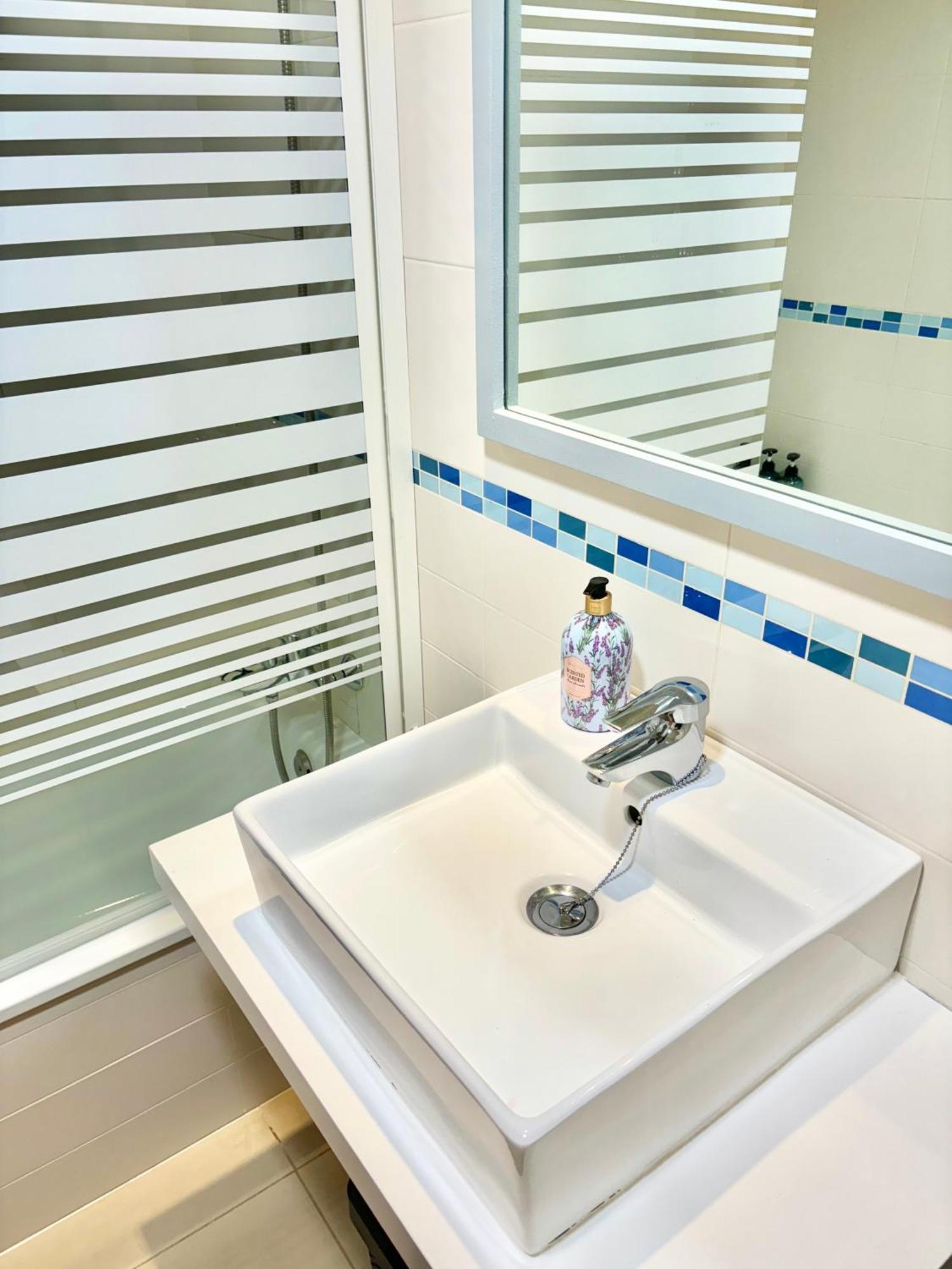 Hoteltype Penthouse 2 Beds, Parking, Wifi & Pool Stunning Views Denia Exteriör bild